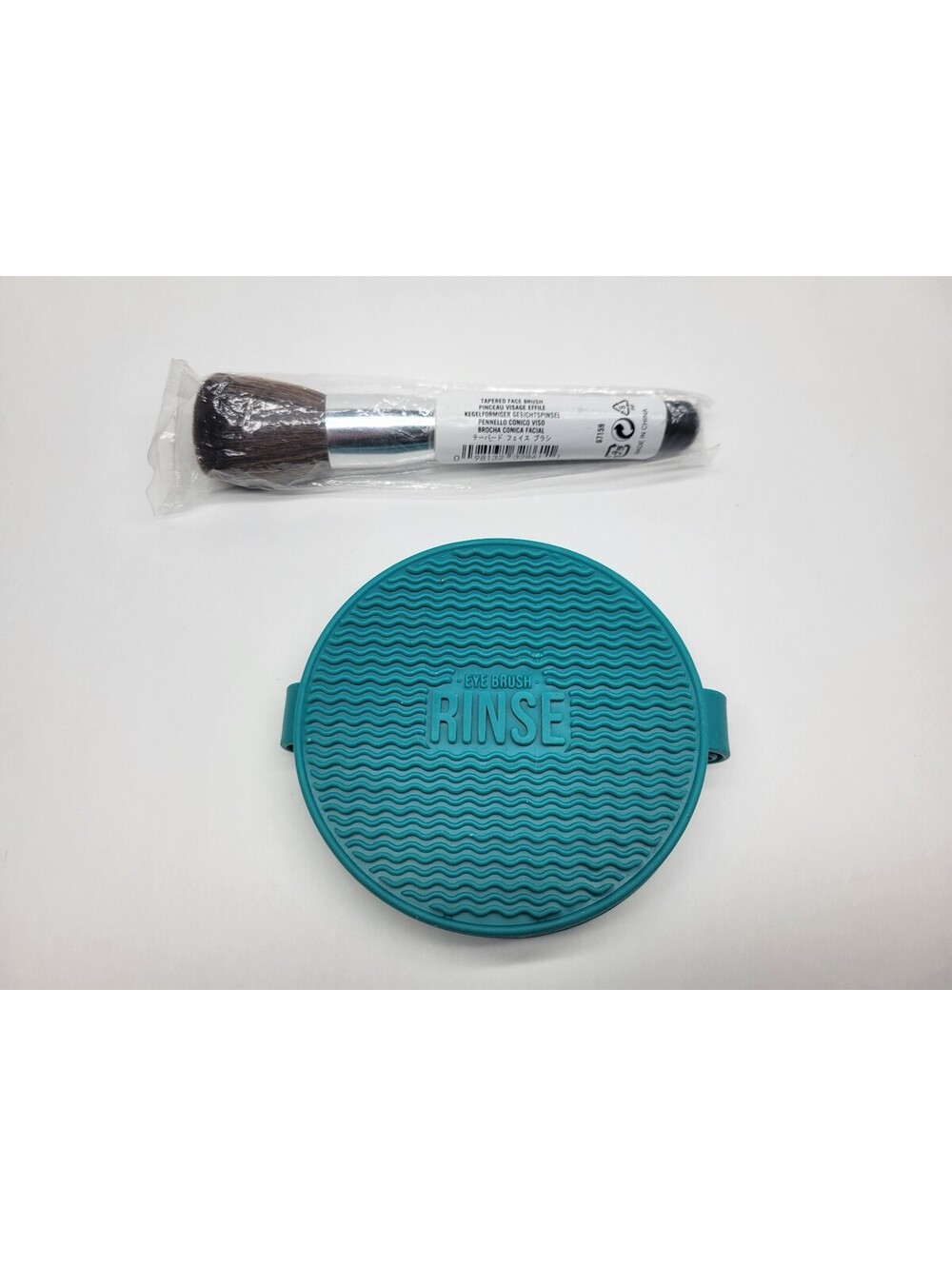 Bare Escentuals bareMinerals Tapered face brush #67159 + Brush Cleaning Mat